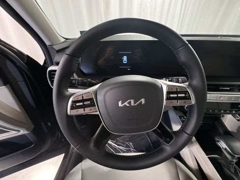 New 2025 Kia Telluride S image 22