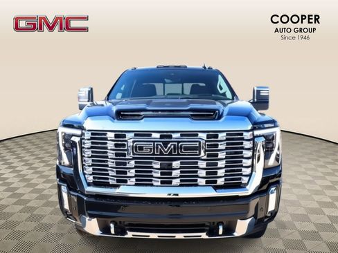 New 2026 GMC Sierra 2500 Denali w/ Denali Reserve Package image 9