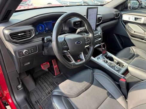 Used 2020 Ford Explorer ST w/ ST Street Pack AWD/4WD image 18