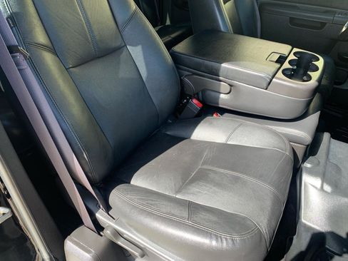 Used 2013 Chevrolet Silverado 1500 LT AWD/4WD image 14