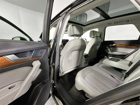 Used 2022 Audi Q5 2.0T Premium image 17