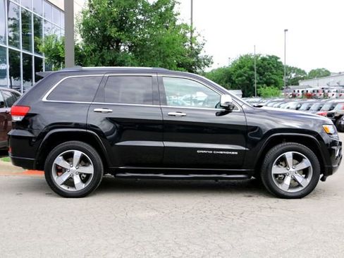 Used 2016 Jeep Grand Cherokee Overland AWD/4WD image 4