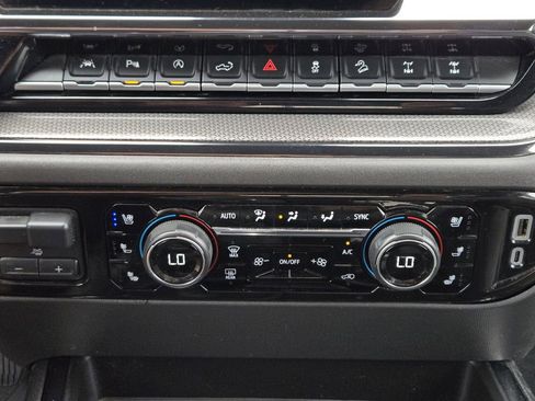 Used 2024 Chevrolet Silverado 1500 ZR2 w/ Technology Package AWD/4WD image 14