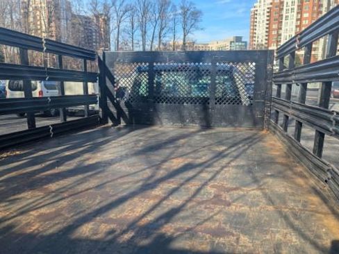 Used 2017 Ford F550 2WD Regular Cab Super Duty image 13