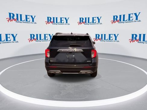 Certified 2023 Ford Explorer XLT w/ Equipment Group 202A AWD/4WD image 8