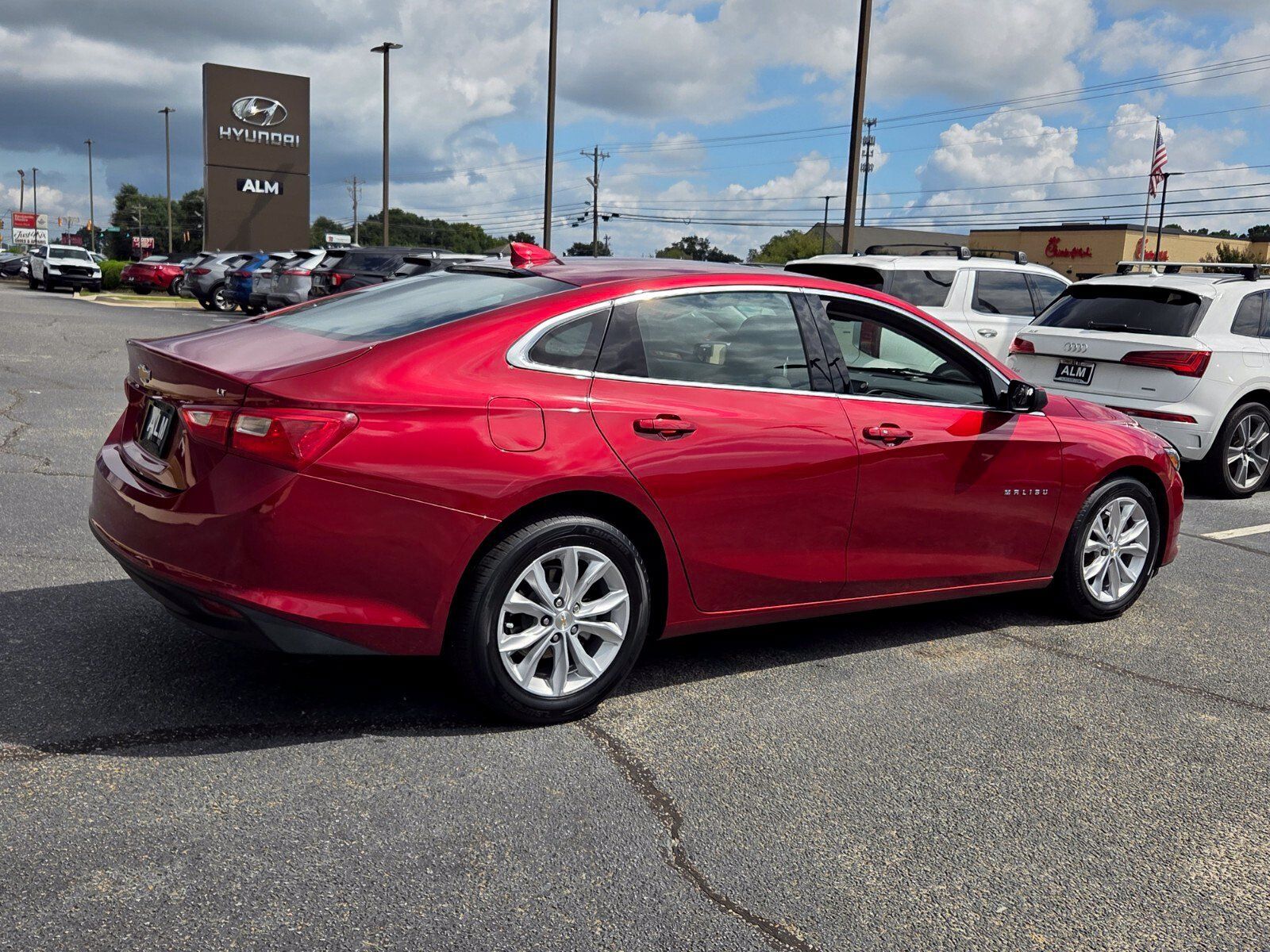 Used 2025 Chevrolet Malibu LT FWD image 14