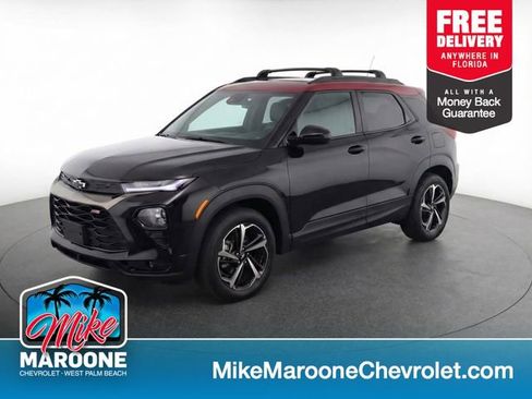 Used 2023 Chevrolet TrailBlazer RS w/ Convenience Package image 1