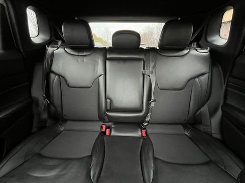 Used 2022 Jeep Compass Latitude AWD/4WD image 18