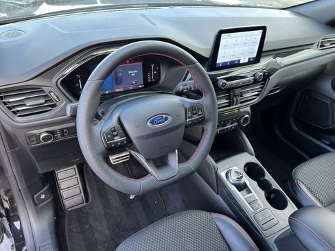 Used 2023 Ford Escape ST-Line image 16