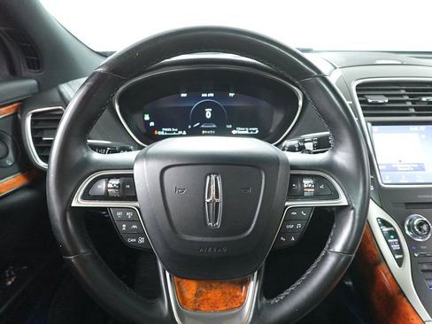 Used 2020 Lincoln Nautilus Reserve w/ Equipment Group 201A image 15