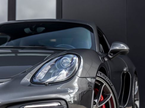 Certified 2016 Porsche Cayman GT4 RWD image 21