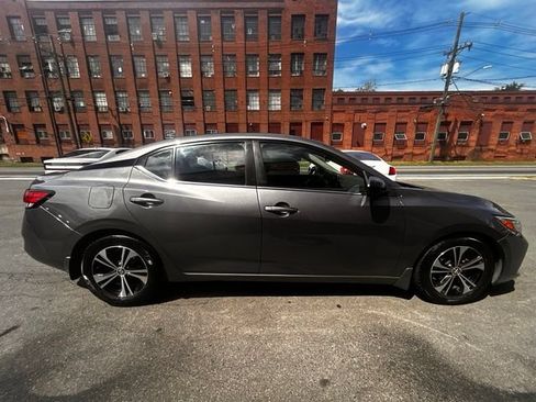 Used 2020 Nissan Sentra SV FWD image 8