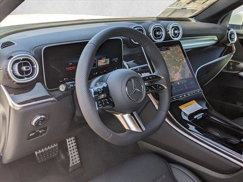 Used 2026 Mercedes-Benz GLC 300 4MATIC image 3