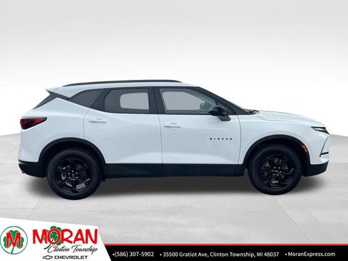 Certified 2024 Chevrolet Blazer LT w/ Convenience Package FWD image 8