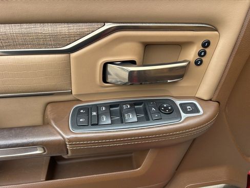 Used 2020 RAM 3500 Limited image 7