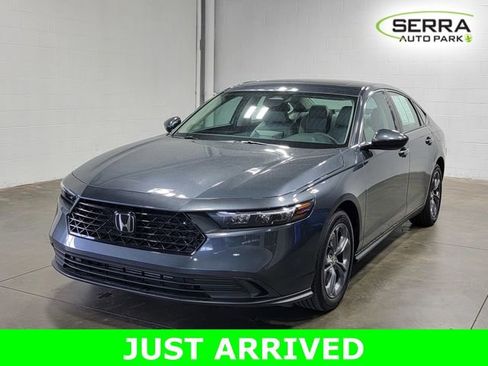 Certified 2023 Honda Accord EX image 2