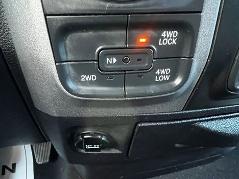 Used 2014 RAM 1500 Express w/ Black Ram 1500 Express Group AWD/4WD image 19