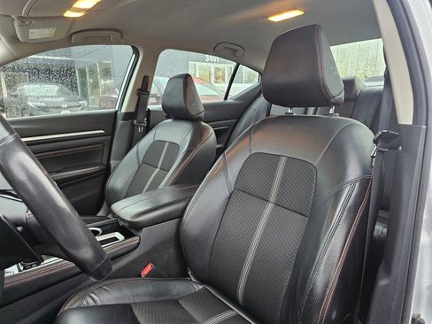 Used 2023 Nissan Altima 2.5 SR FWD image 18