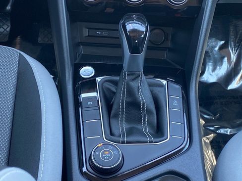 Used 2024 Volkswagen Taos S image 11