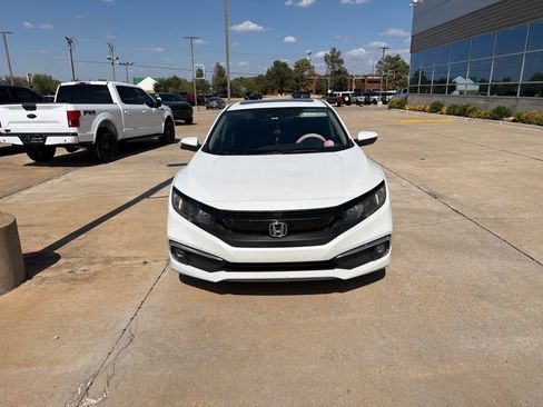 Used 2019 Honda Civic EX image 2