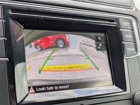 Used 2016 Volkswagen Tiguan S image 22