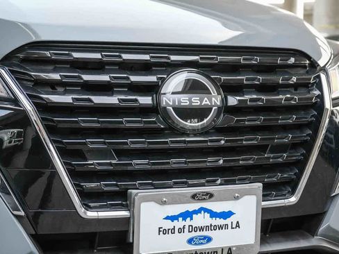 Used 2023 Nissan Kicks SV w/ Interior Electronics Package image 5