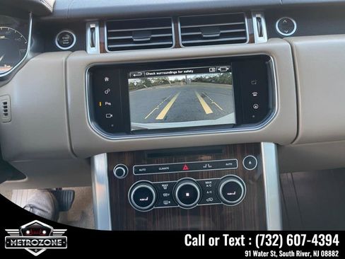 Used 2016 Land Rover Range Rover HSE image 34
