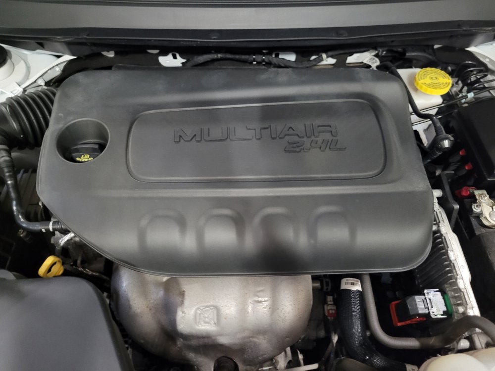Used 2021 Jeep Cherokee Latitude FWD image 30