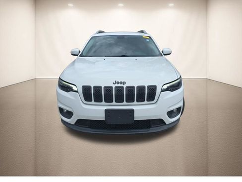 Used 2019 Jeep Cherokee Latitude w/ Popular Appearance Group FWD image 12