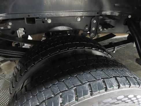 Used 2025 Ford F450 Platinum AWD/4WD image 42