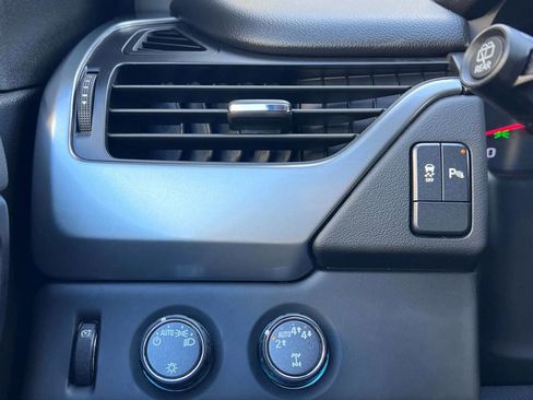 Used 2020 Chevrolet Tahoe 4WD image 29