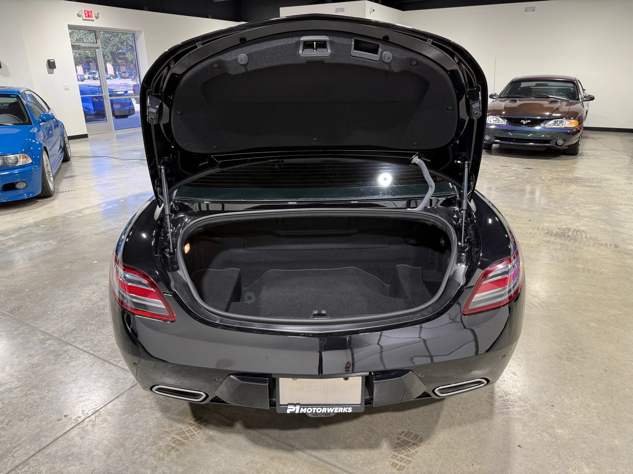 Used 2011 Mercedes-Benz SLS AMG Coupe image 73