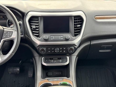 Certified 2023 GMC Acadia SLE w/ Driver Convenience Package image 14