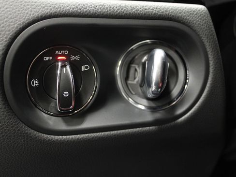 New 2026 Porsche Macan AWD/4WD image 31