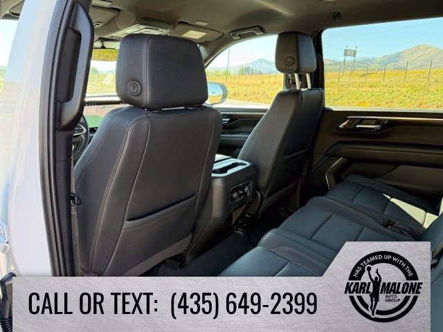 Used 2025 Chevrolet Suburban LT AWD/4WD image 27