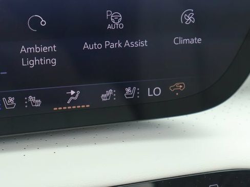 New 2026 Buick Enclave Avenir w/ Super Cruise Package AWD/4WD image 38