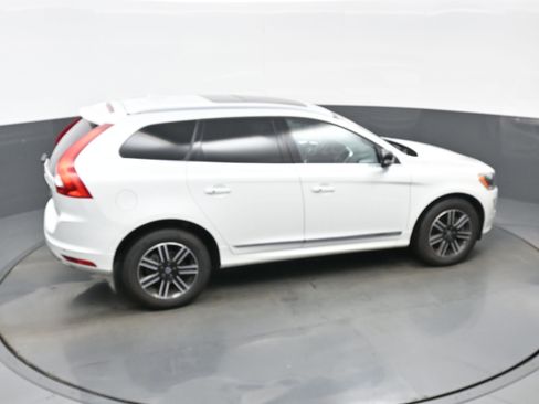 Used 2017 Volvo XC60 T5 Dynamic w/ Preferred Option Package image 41