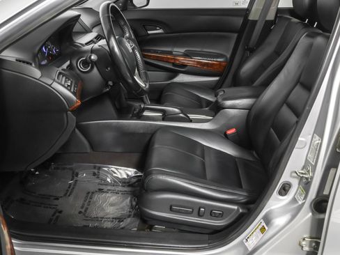 Used 2010 Honda Crosstour EX-L image 19