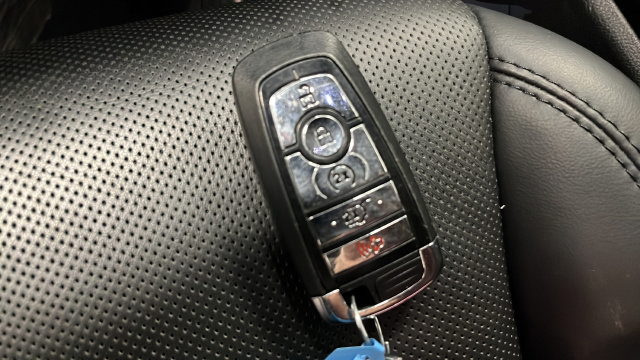 Used 2025 Lincoln Corsair Grand Touring AWD/4WD image 35