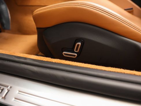 Certified 2025 Ferrari Roma Spider image 40