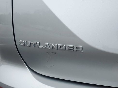 Used 2022 Mitsubishi Outlander SEL FWD image 8