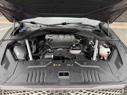 Used 2023 Genesis GV70 2.5T w/ Advanced Package image 6