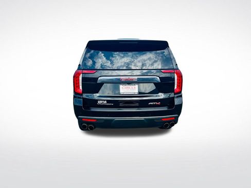 Used 2024 GMC Yukon XL AT4 w/ Technology Package AWD/4WD image 6