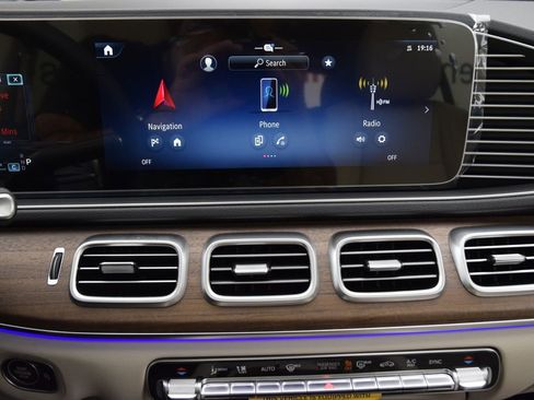 New 2026 Mercedes-Benz GLE 450 4MATIC image 26