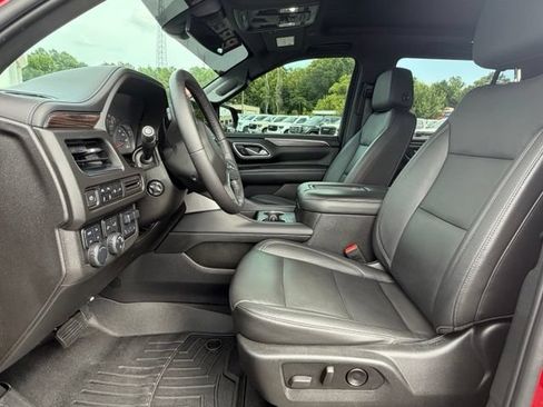 Used 2021 Chevrolet Tahoe Z71 w/ Z71 Signature Package AWD/4WD image 12