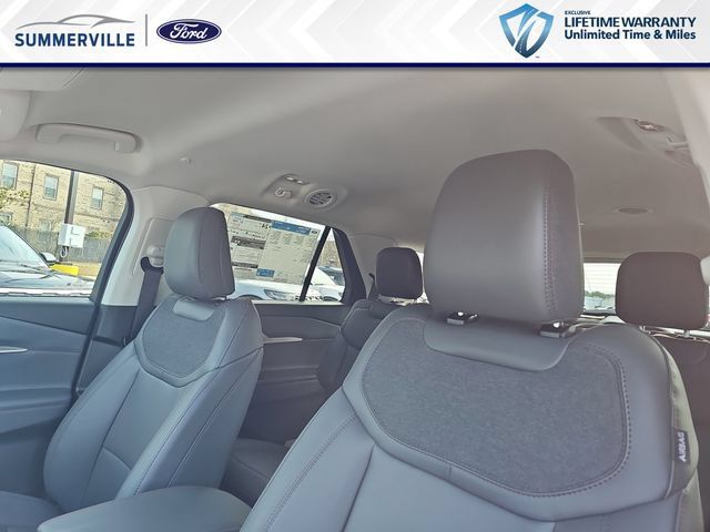 New 2026 Ford Explorer Active w/ Active Comfort Package RWD image 18