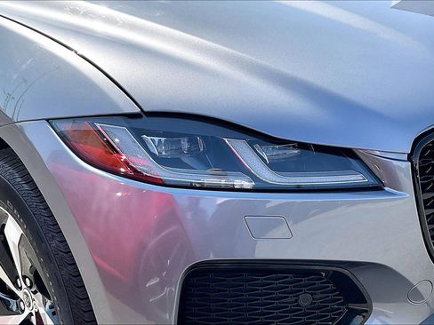 Used 2024 Jaguar F-PACE R-Dynamic S image 24