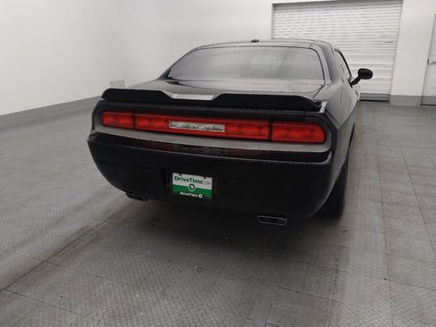 Used 2013 Dodge Challenger SXT image 7