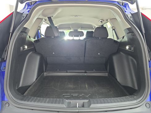Used 2025 Honda CR-V LX image 12