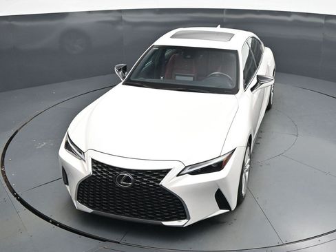 Used 2023 Lexus IS 300 w/ Comfort Package RWD image 15